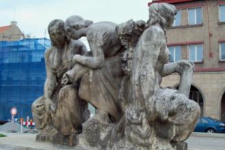 Alegorická skupina pro fontánu  v Mělníku