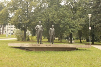 Pomník Jana Antonína Baťi a Tomáše Baťi ve Zlíně