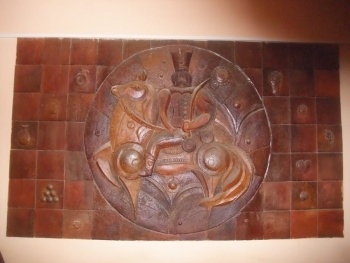 Tři keramické reliéfy pro pivnici Balaton v Plzni